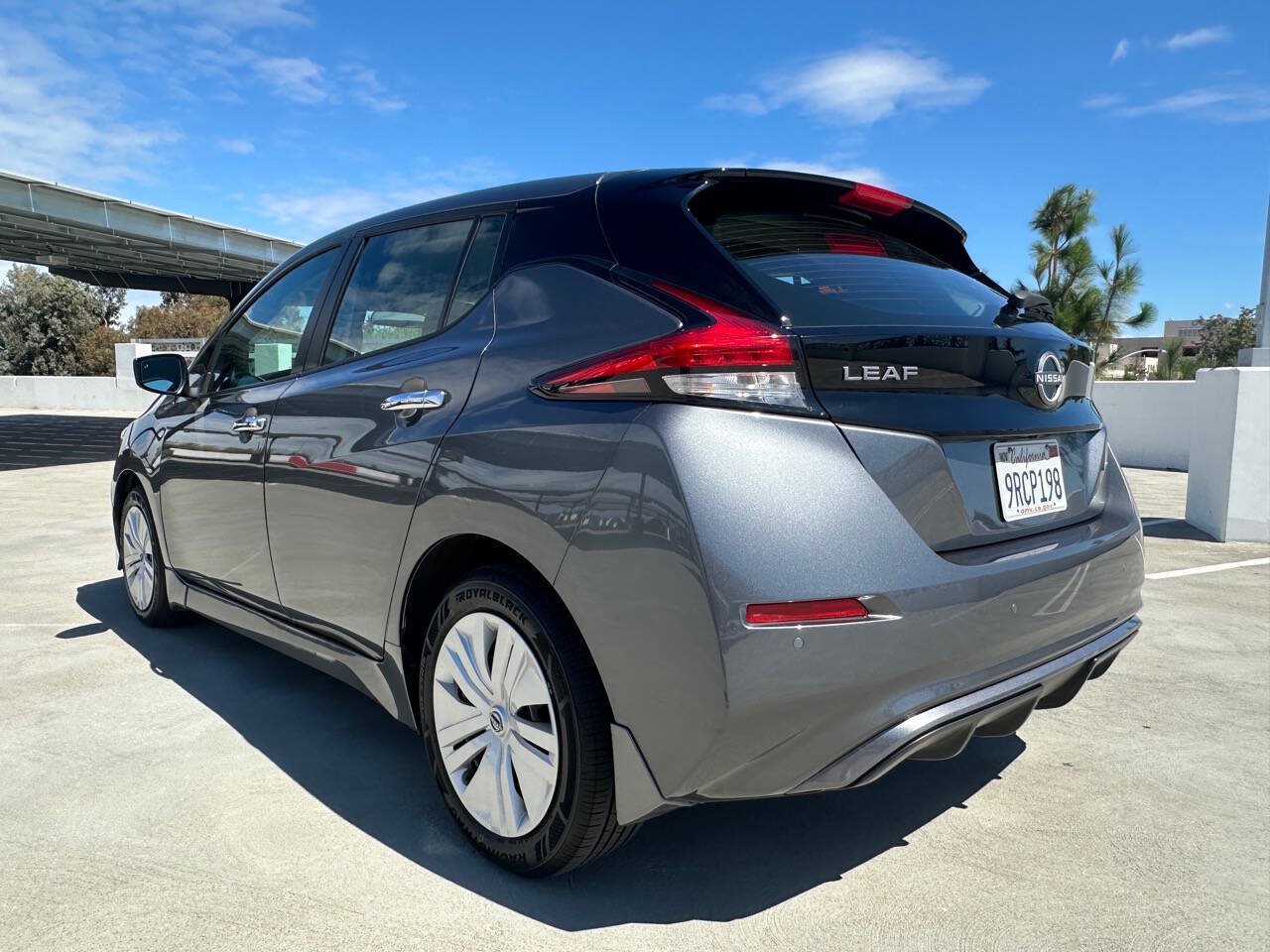 Used 2025 Nissan Leaf S FWD image 8