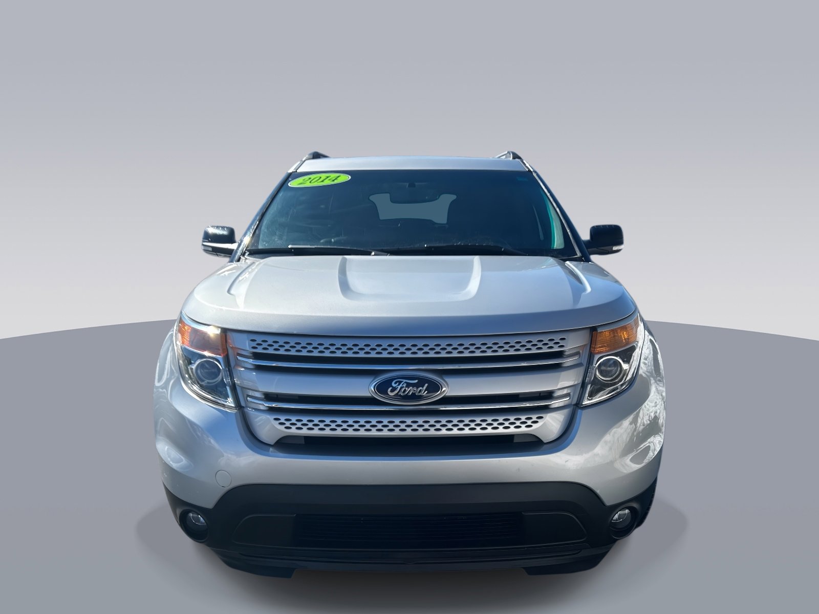 Used 2014 Ford Explorer XLT w/ Equipment Group 202A image 8