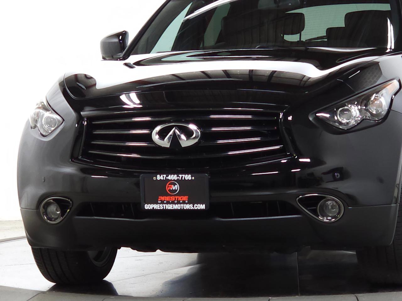 Used 2016 INFINITI QX70 AWD w/ Premium Package image 2