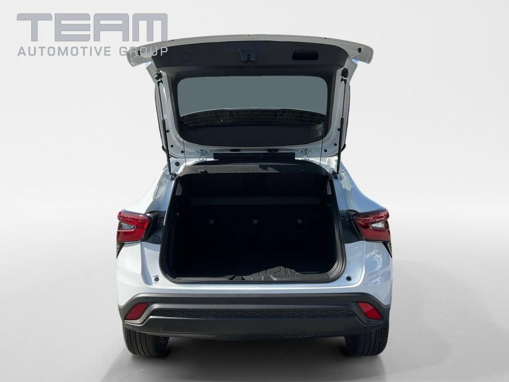 New 2026 Chevrolet Trax LT w/ Driver Confidence Package FWD image 13