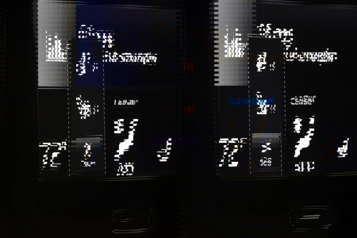 Used 2020 Volvo XC40 T5 R-Design image 8