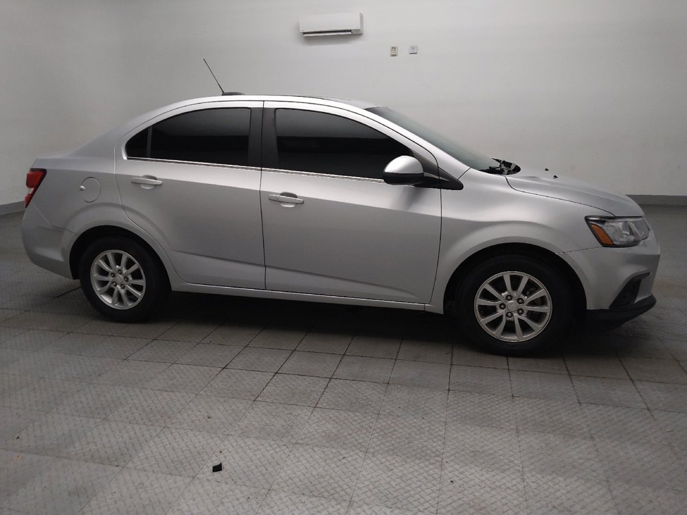 Used 2019 Chevrolet Sonic LT w/ Convenience Package FWD image 11
