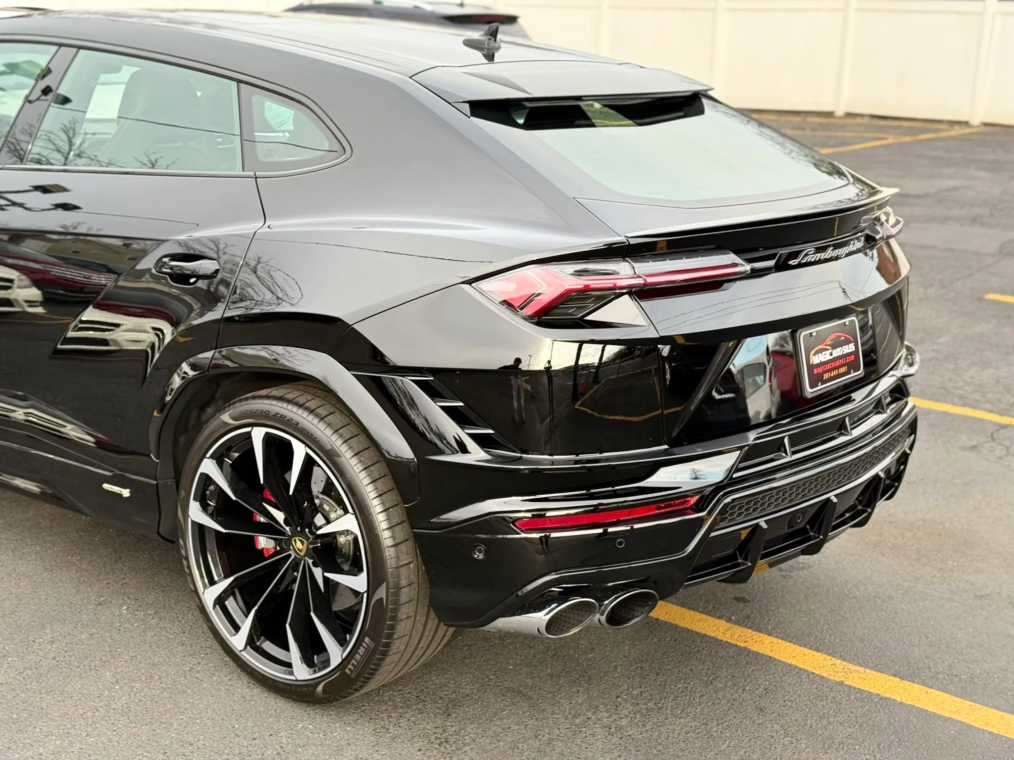 Used 2024 Lamborghini Urus S image 16