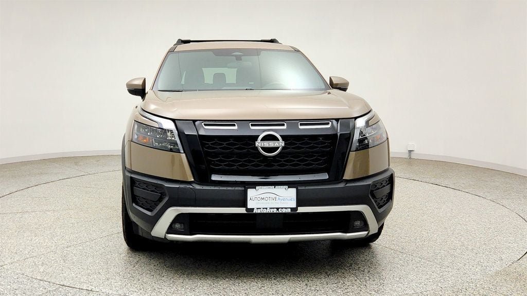 Used 2025 Nissan Pathfinder Rock Creek AWD/4WD image 2