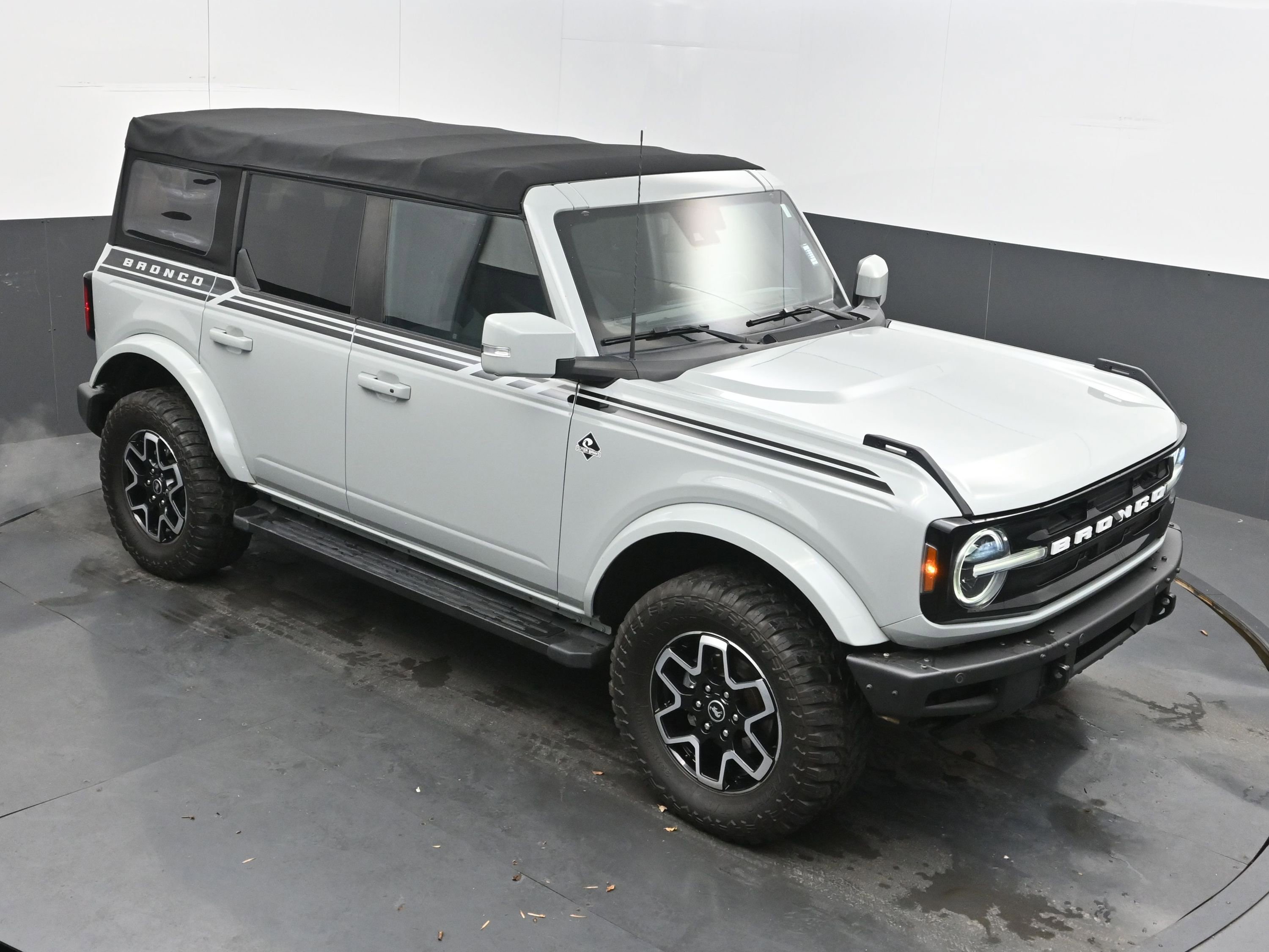 Used 2021 Ford Bronco Outer Banks image 31