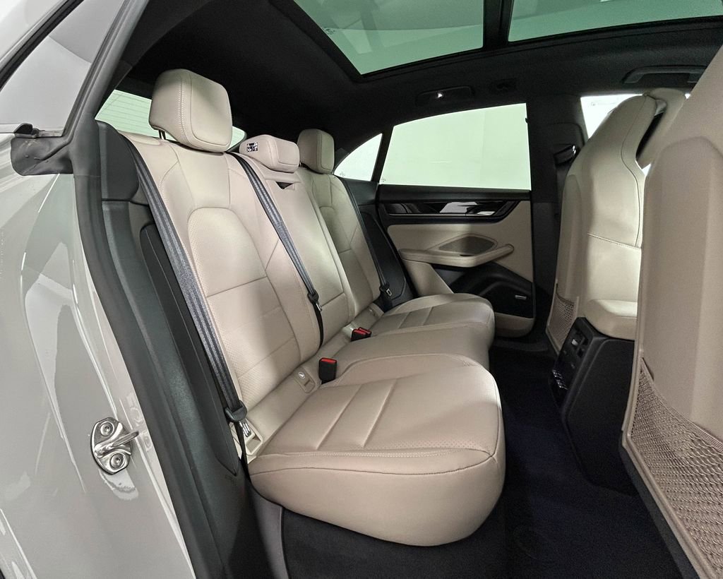 New 2026 Porsche Macan 4 Electric AWD/4WD image 26