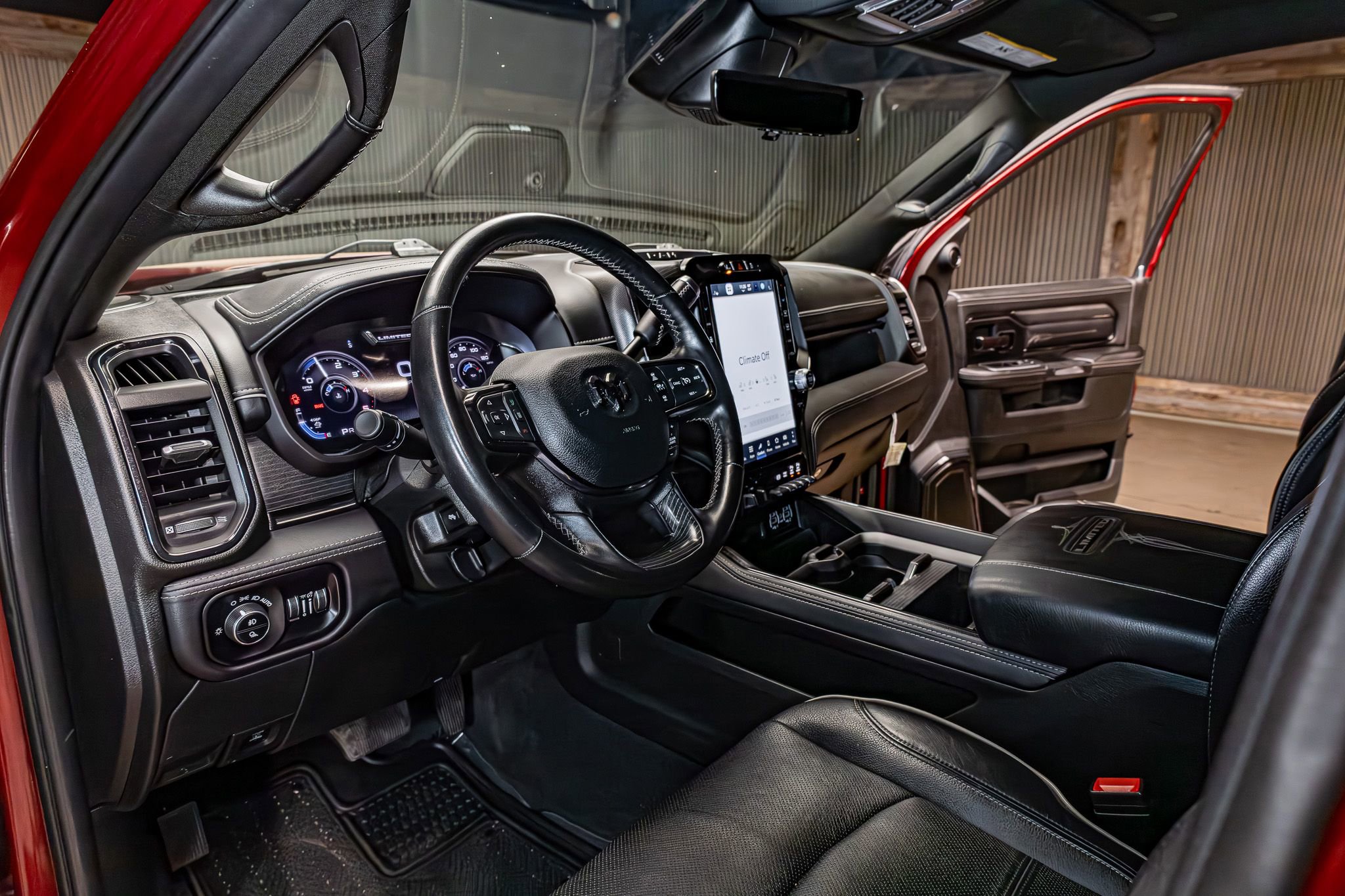 Used 2024 RAM 3500 Limited image 17