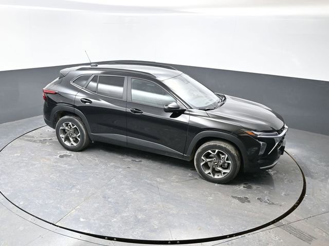 Used 2025 Chevrolet Trax LT image 39