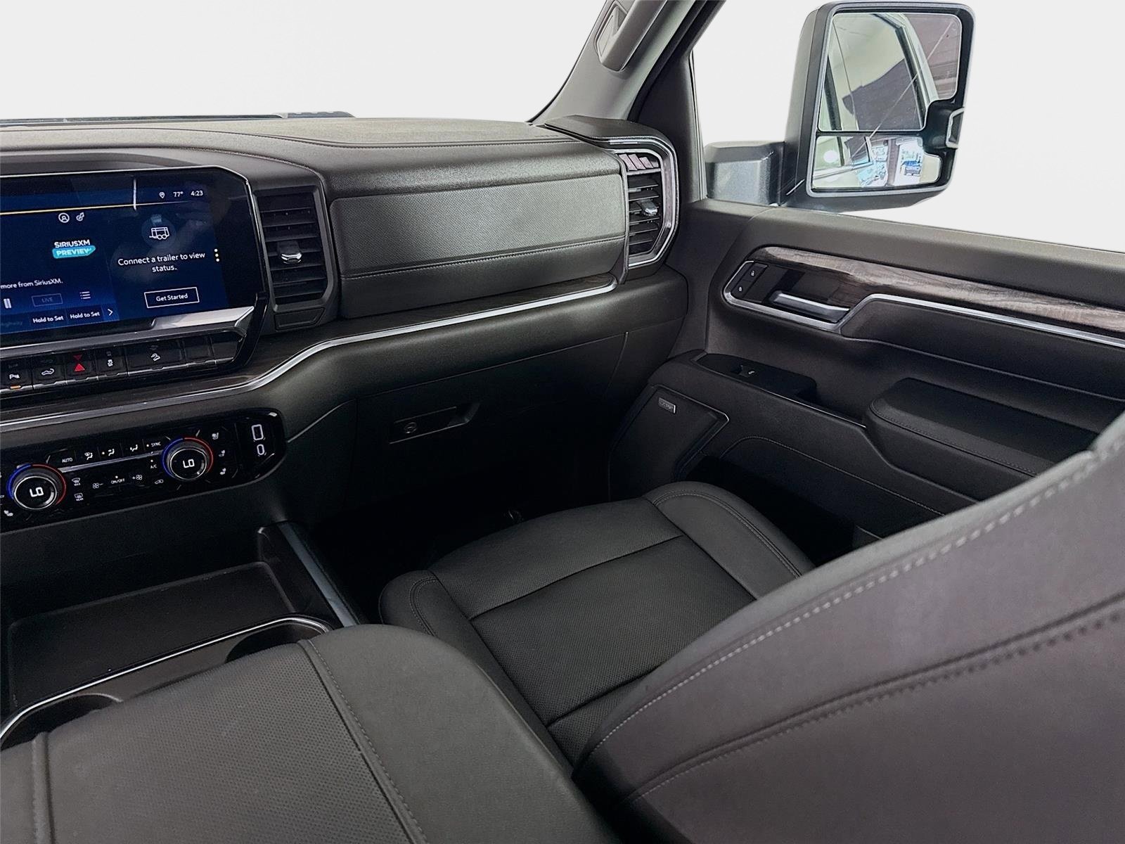 Certified 2024 Chevrolet Silverado 2500 LTZ w/ LTZ Premium Package AWD/4WD image 24