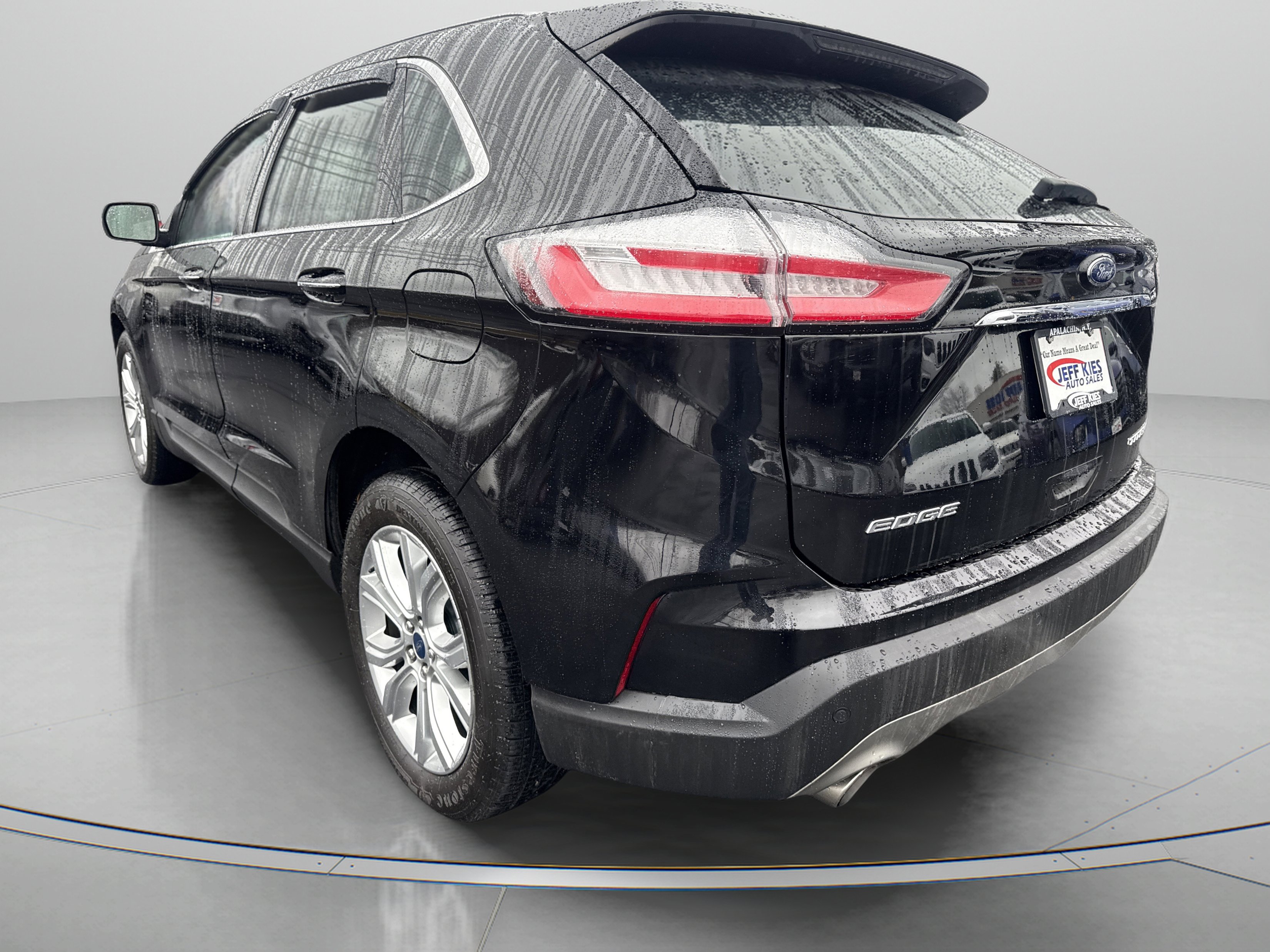 Used 2020 Ford Edge Titanium image 7