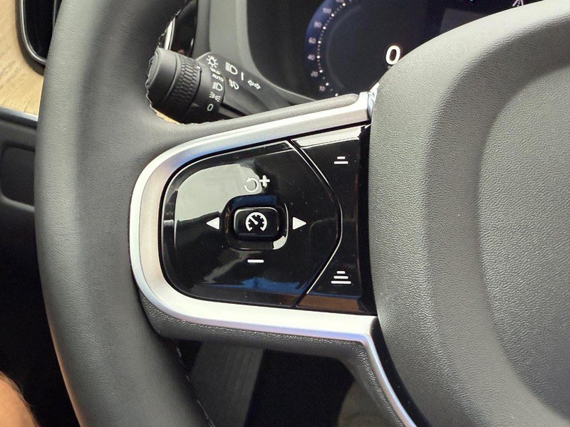 New 2026 Volvo XC60 T8 Plus AWD/4WD image 12
