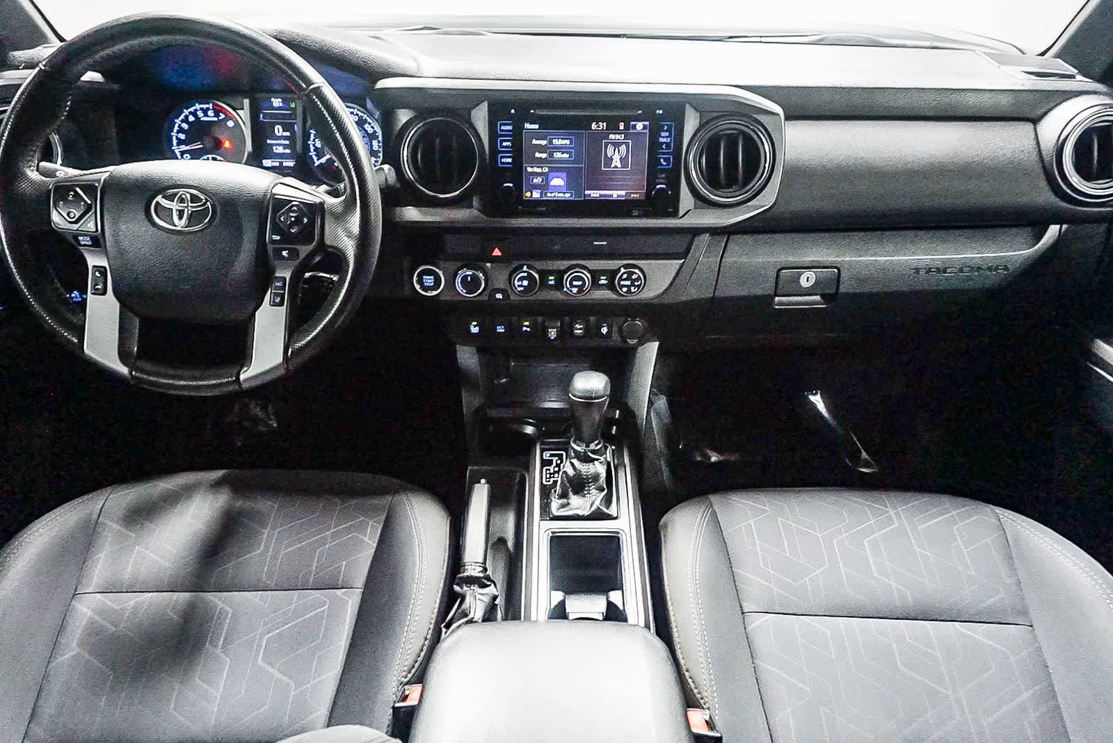 Used 2019 Toyota Tacoma TRD Off-Road w/ Technology Package AWD/4WD image 14