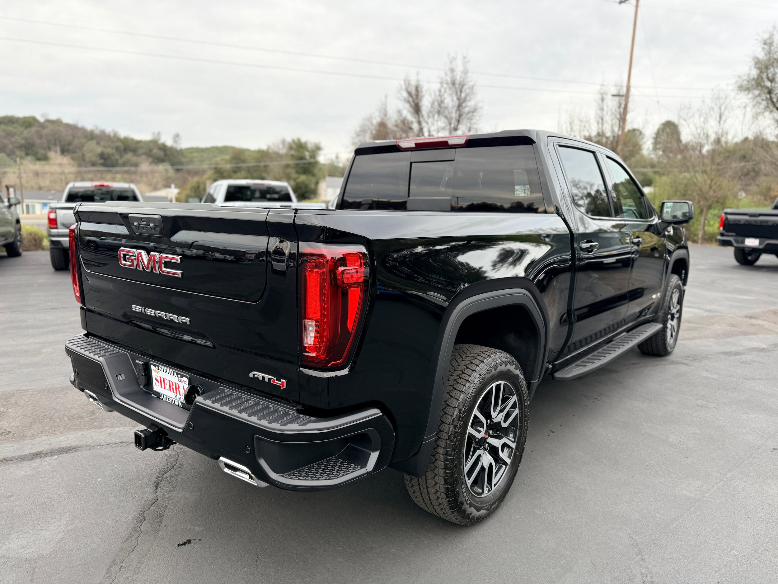 New 2026 GMC Sierra 1500 AT4 w/ AT4 Premium Package image 4