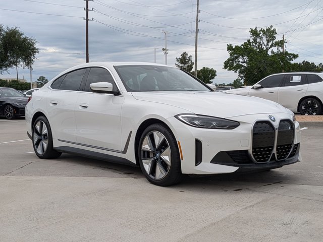 Used 2023 BMW i4 eDrive35 w/ Parking Assistance Package image 3