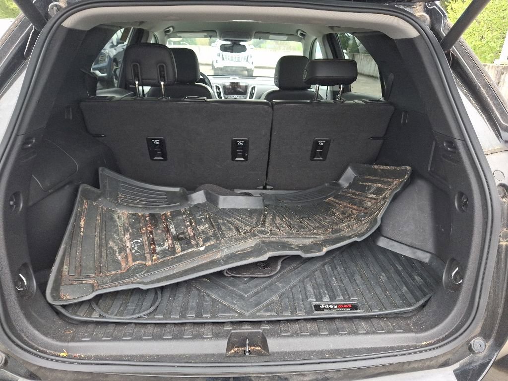 Used 2018 Chevrolet Equinox Premier AWD/4WD image 8