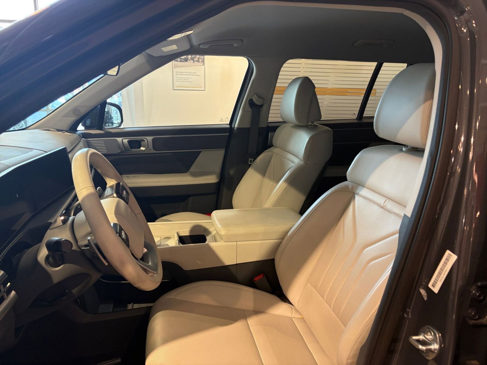 Used 2025 Hyundai Santa Fe SEL image 28