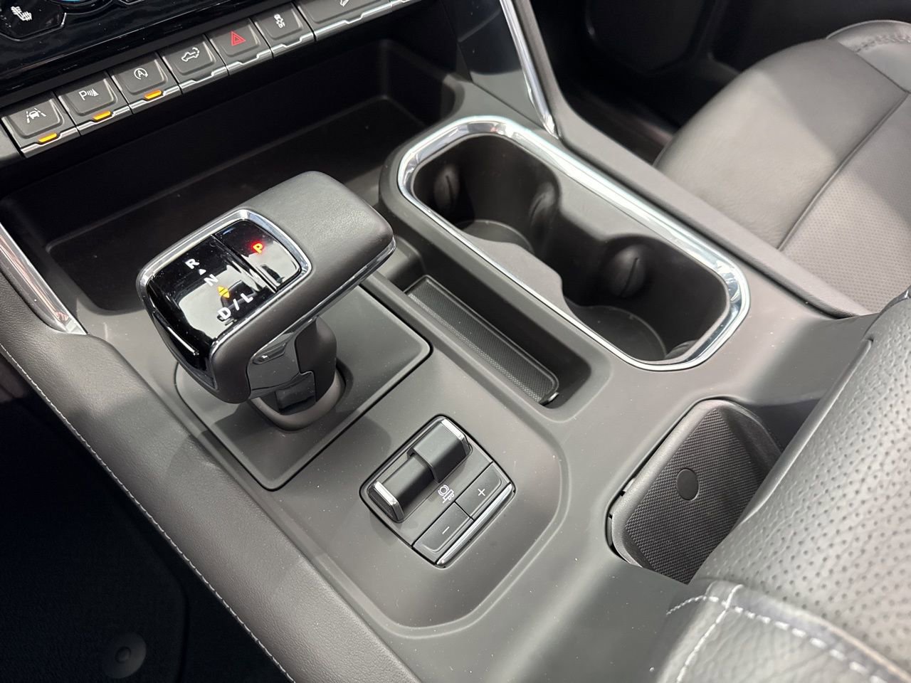 Used 2025 GMC Sierra 1500 Denali image 30