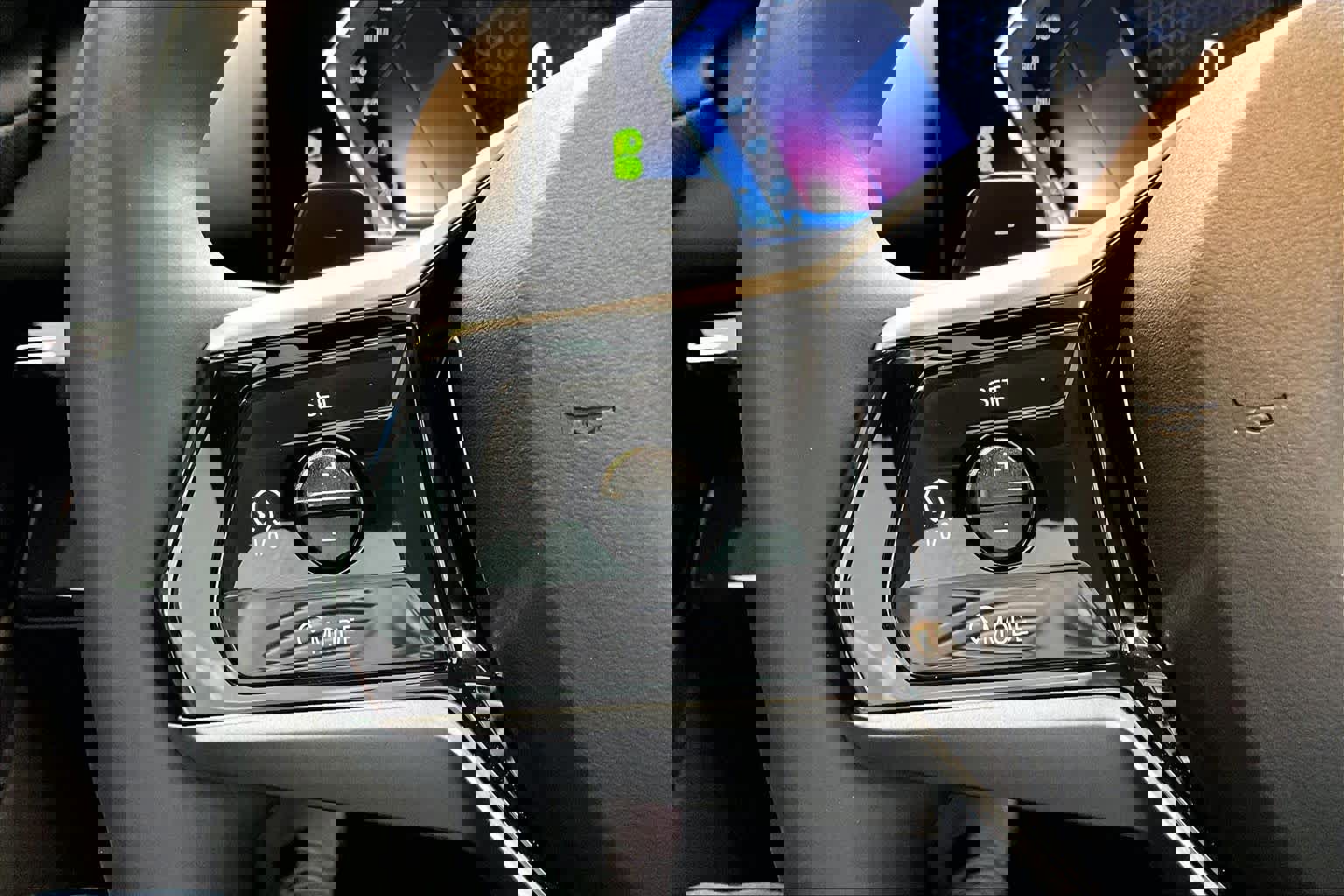 Used 2024 BMW 530i w/ Premium Package image 24