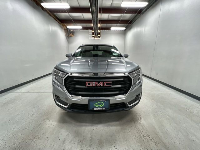 Certified 2024 GMC Terrain SLE AWD/4WD image 3