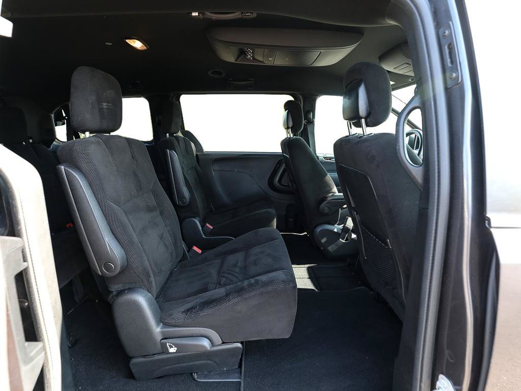 Used 2014 Dodge Grand Caravan SE FWD image 23