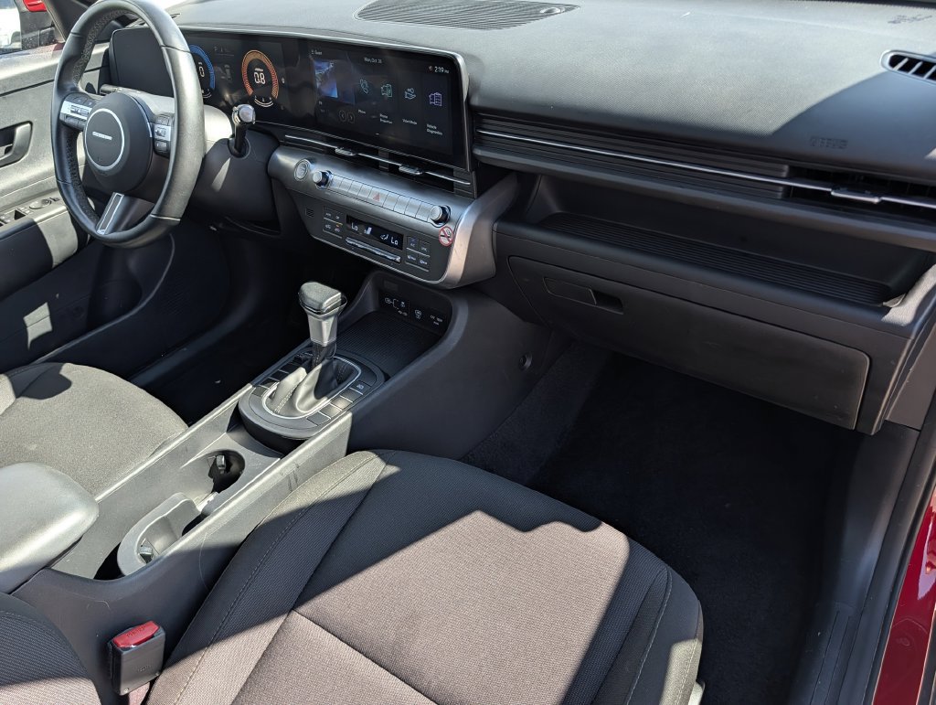 Used 2025 Hyundai Kona SEL FWD image 33