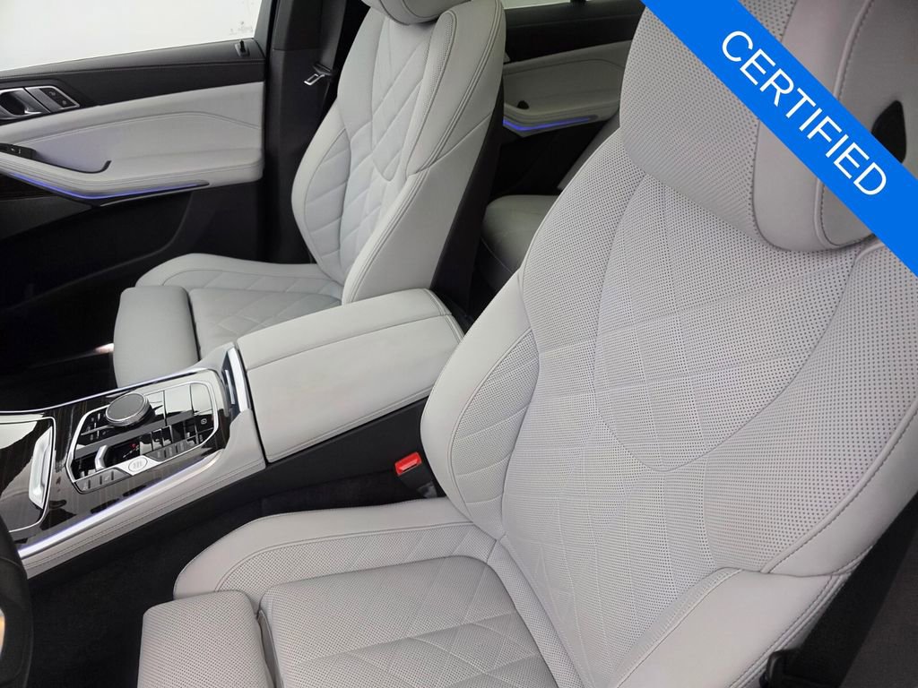 Certified 2024 BMW X5 xDrive40i w/ Premium Package AWD/4WD image 11