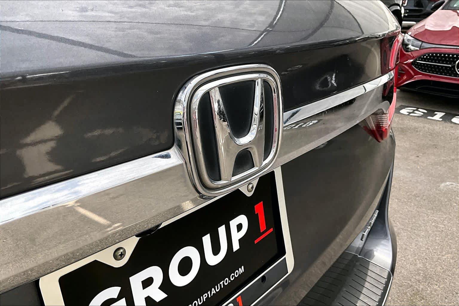 Used 2018 Honda Odyssey Elite image 10