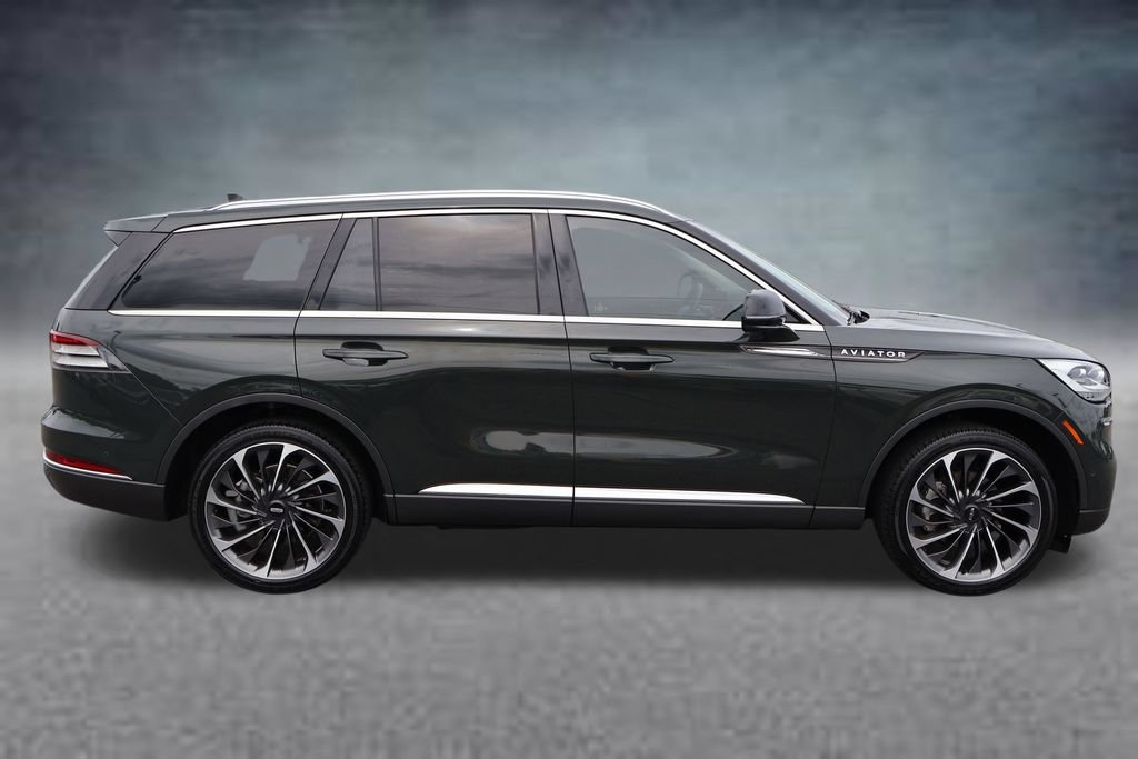 Used 2023 Lincoln Aviator Reserve w/ Equipment Group 201A AWD/4WD image 2