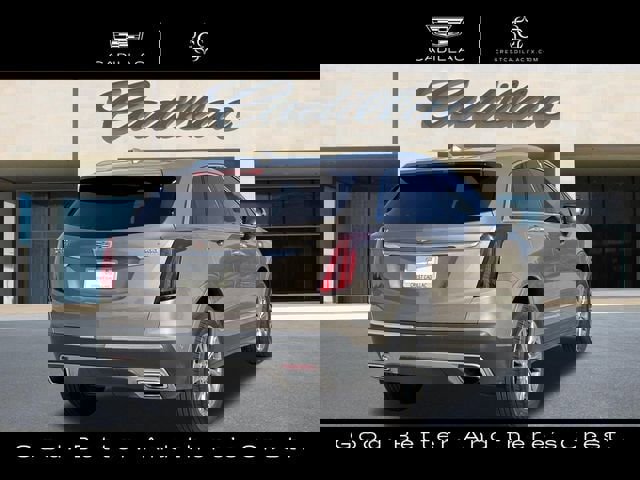 Certified 2023 Cadillac XT5 Premium Luxury w/ Technology Package image 3