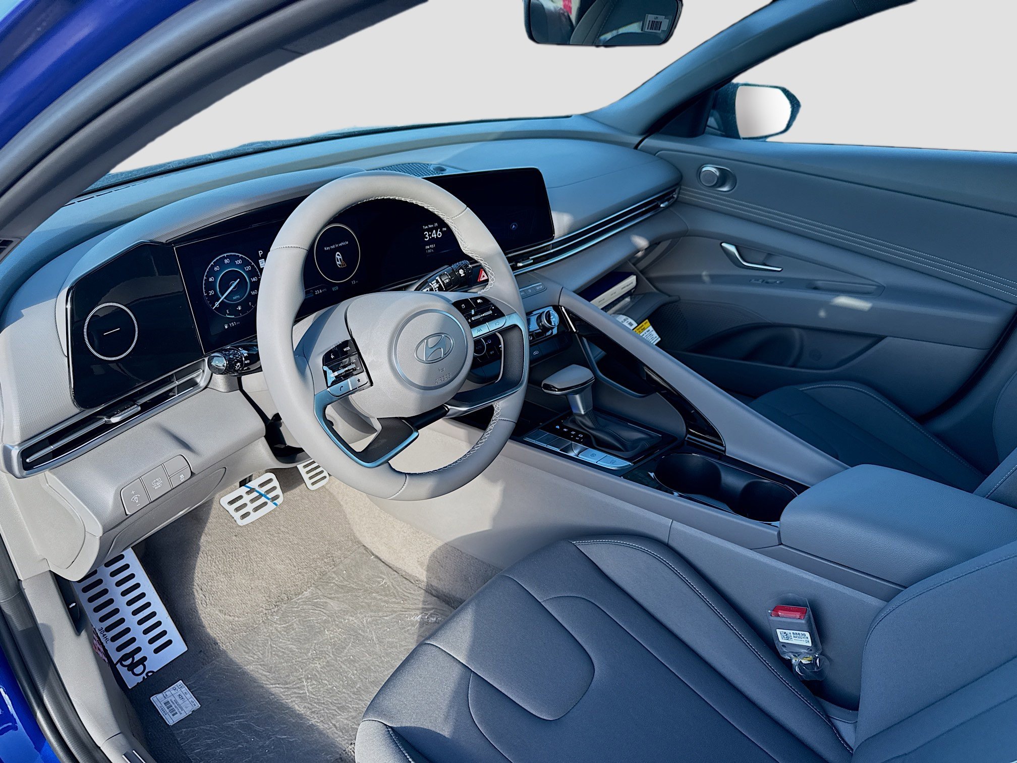 New 2025 Hyundai Elantra SEL image 7