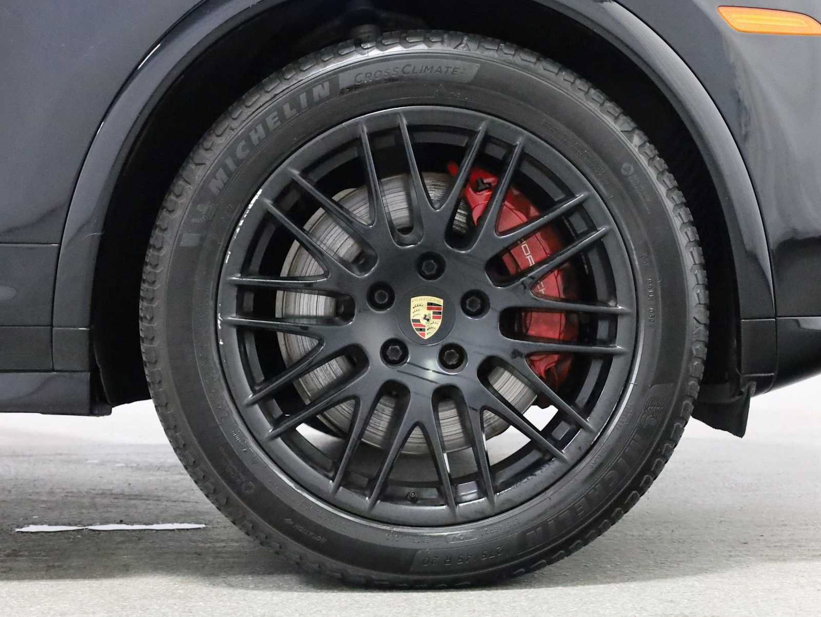Used 2016 Porsche Cayenne GTS AWD/4WD image 12
