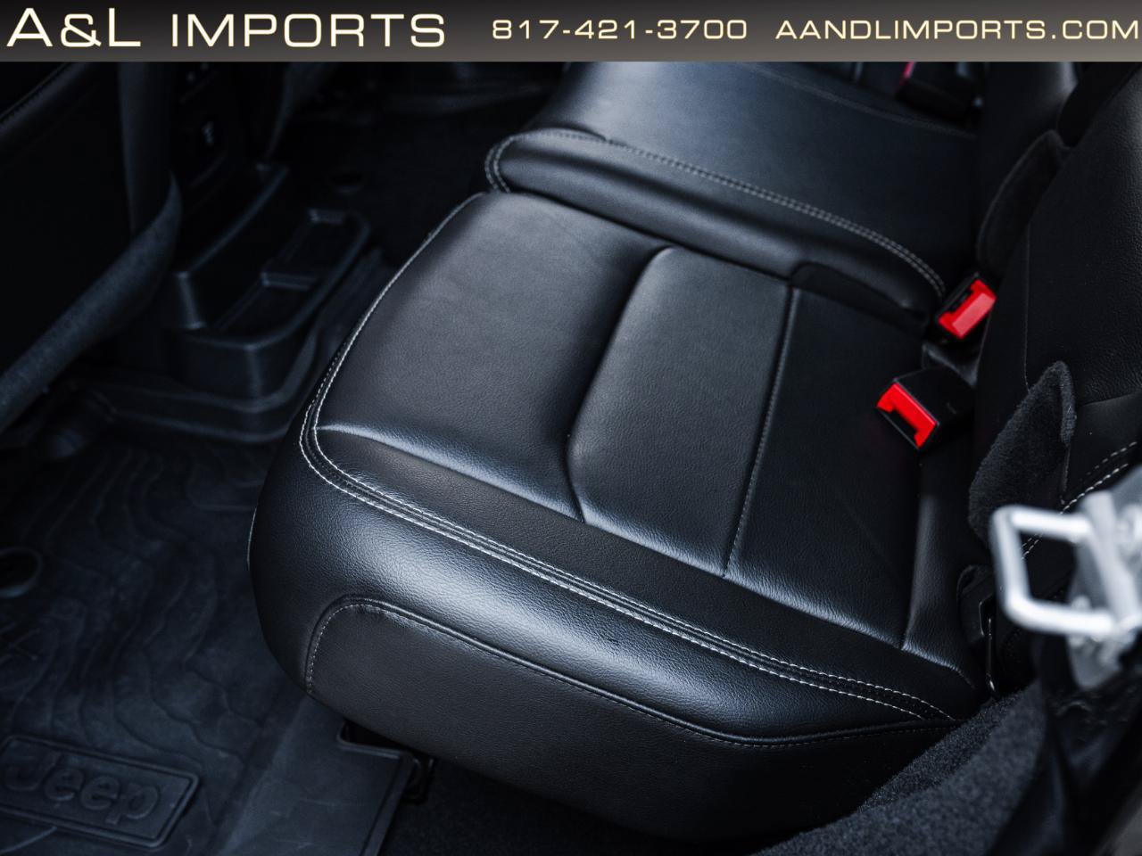 Used 2023 Jeep Wrangler Unlimited Sahara w/ LED Lighting Group AWD/4WD image 53