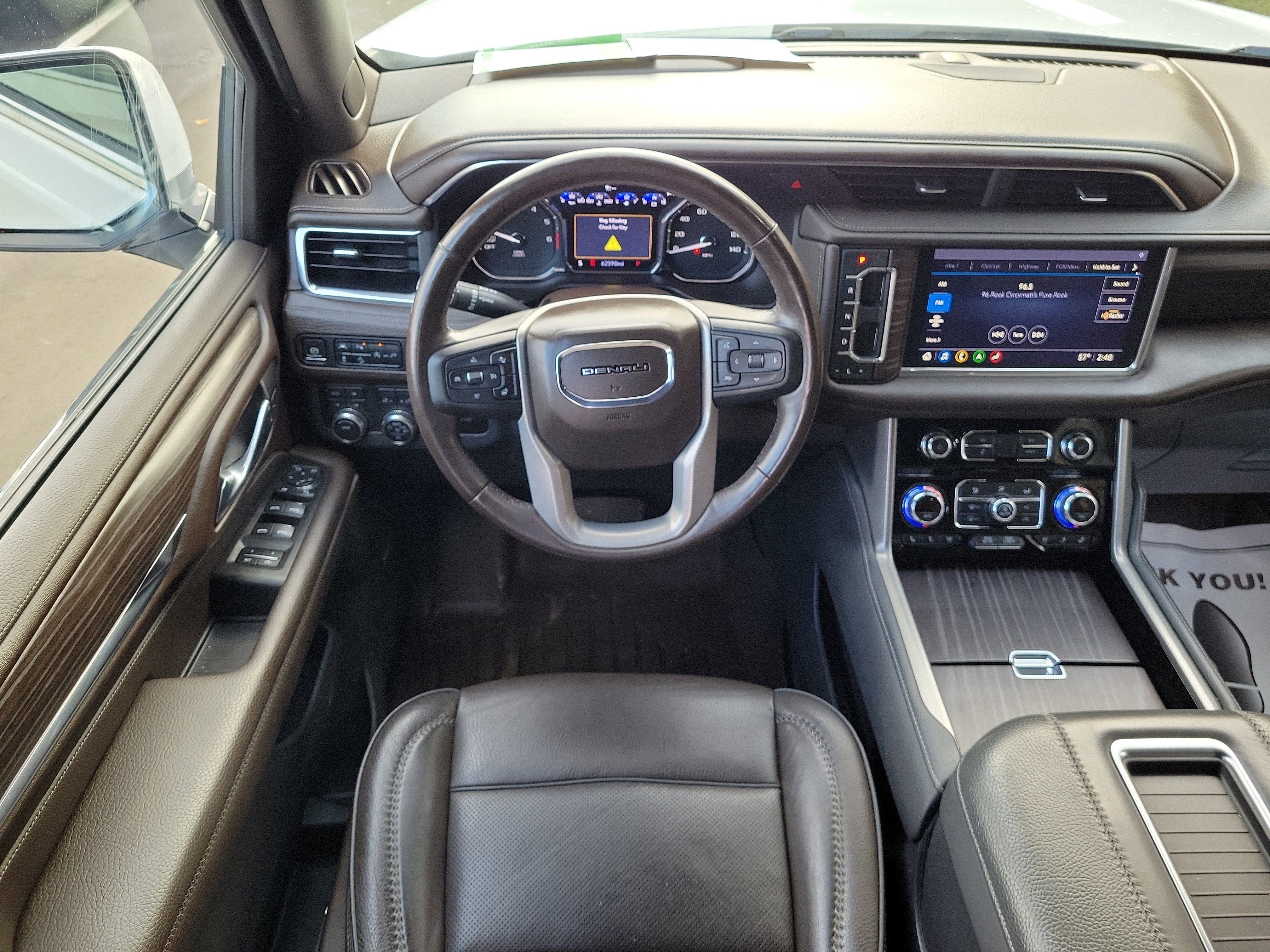 Used 2021 GMC Yukon Denali w/ Denali Premium Package image 11