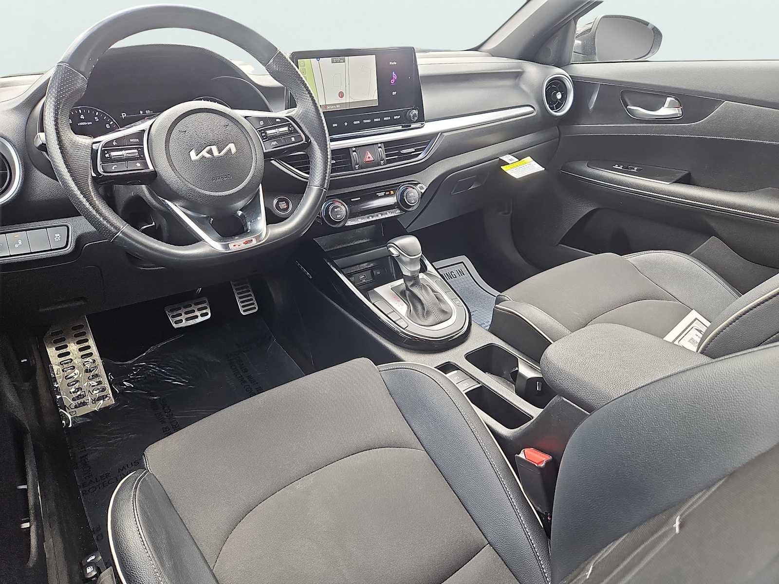 Used 2023 Kia Forte GT-Line w/ GT-Line Technology Package FWD image 10