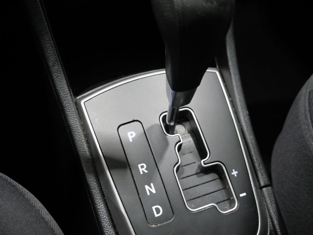 Used 2017 Hyundai Accent SE FWD image 20