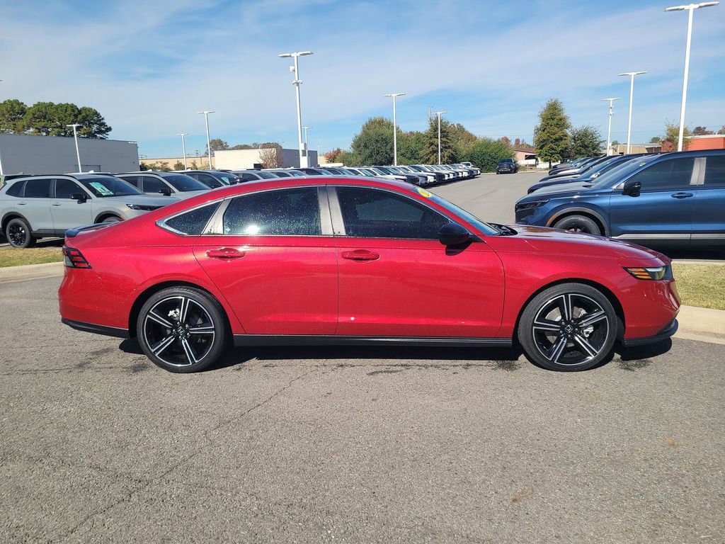 Used 2025 Honda Accord Sport image 2