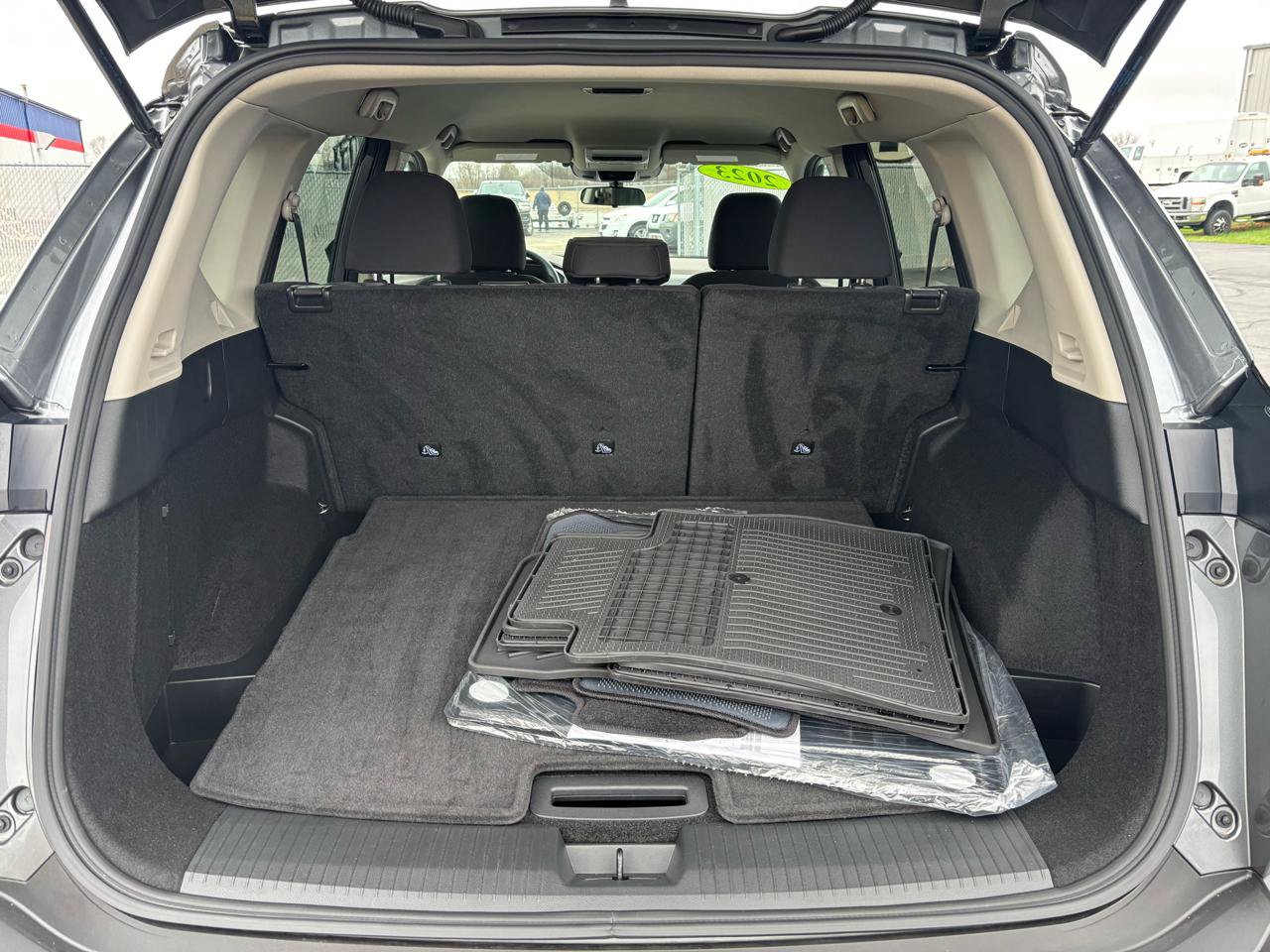Used 2023 Nissan Rogue S AWD/4WD image 11