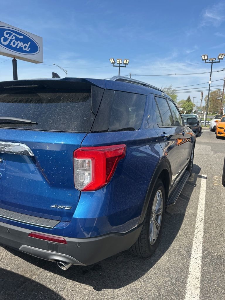 Used 2023 Ford Explorer Limited w/ Equipment Group 301A image 10
