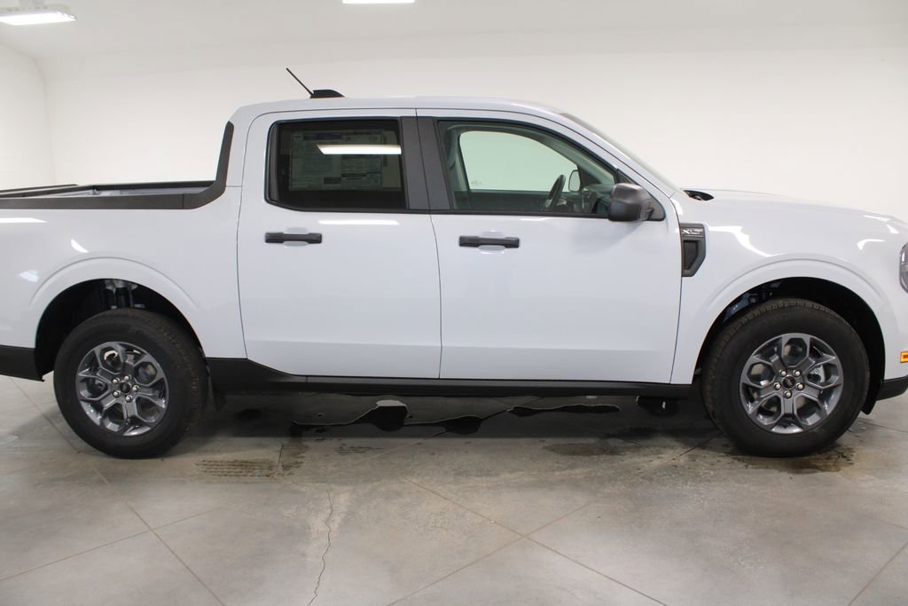 New 2025 Ford Maverick XLT image 10