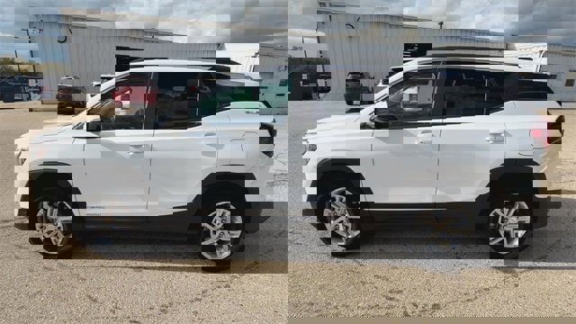 Used 2023 GMC Terrain SLE w/ Driver Convenience Package image 36