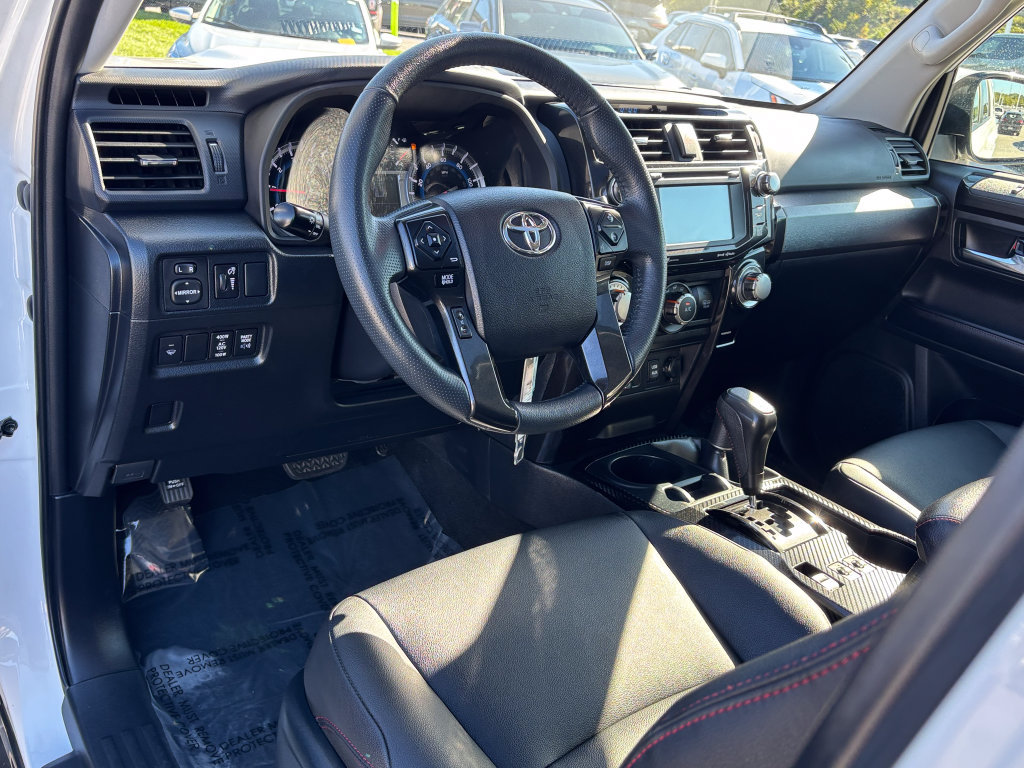 Used 2019 Toyota 4Runner TRD Off-Road Premium AWD/4WD image 18