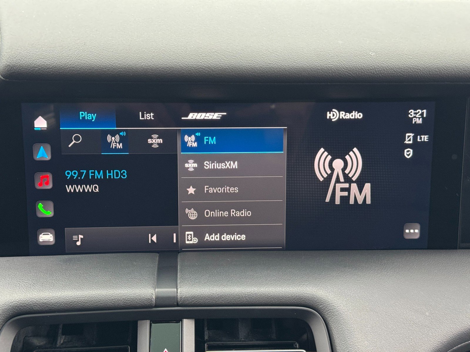 Used 2023 Porsche Taycan image 27