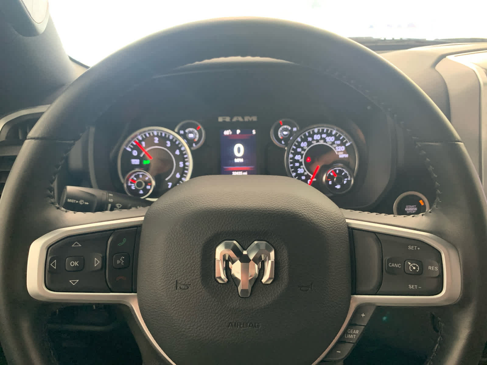 Used 2023 RAM 1500 Big Horn AWD/4WD image 25