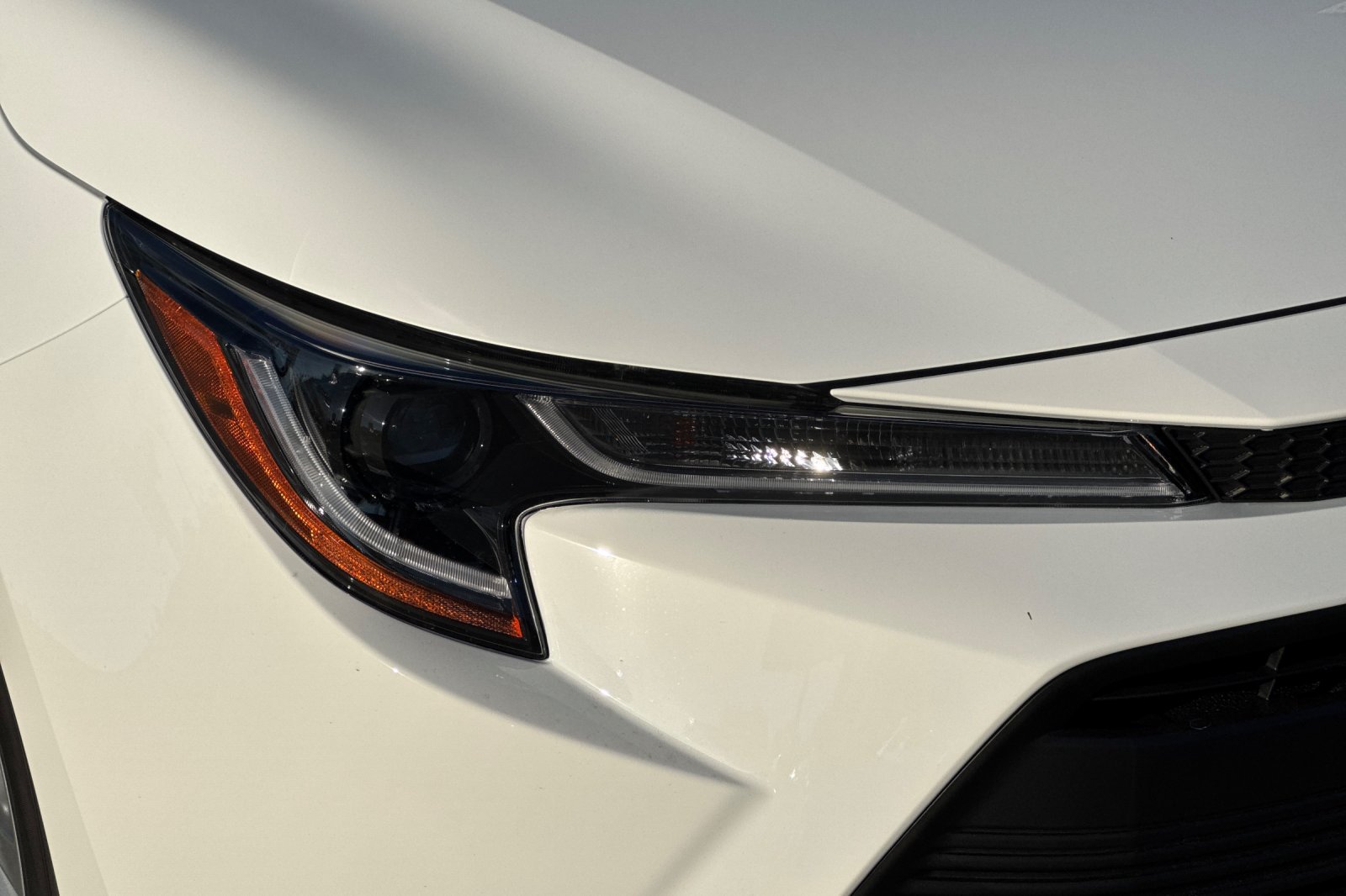 New 2027 Toyota Corolla LE w/ LE Premium Package FWD image 28
