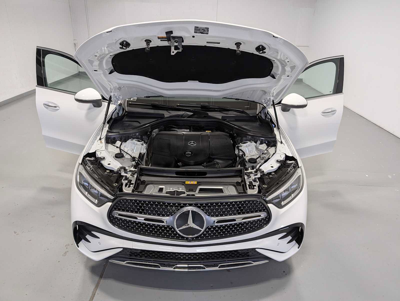New 2026 Mercedes-Benz GLC 300 4MATIC image 11