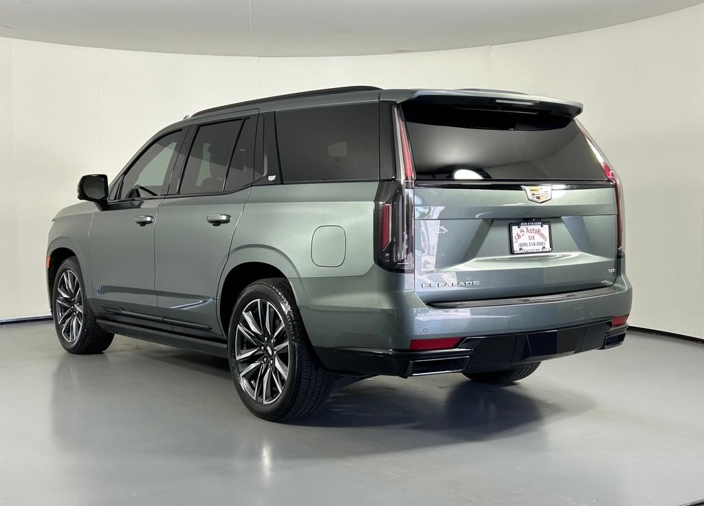 Used 2024 Cadillac Escalade Sport Platinum AWD/4WD image 5