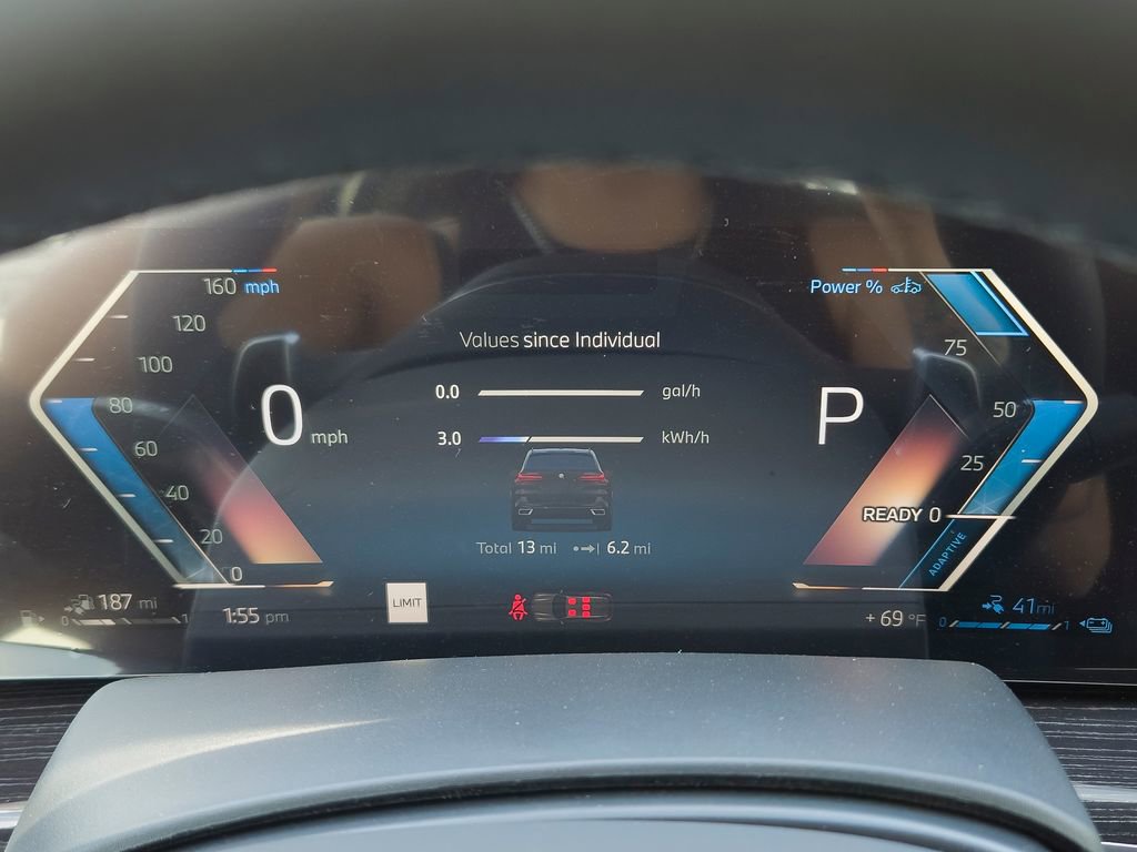 New 2026 BMW X5 xDrive50e w/ Executive Package image 12