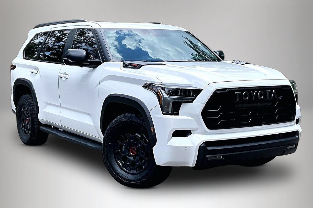 Used 2024 Toyota Sequoia TRD Pro AWD/4WD image 2