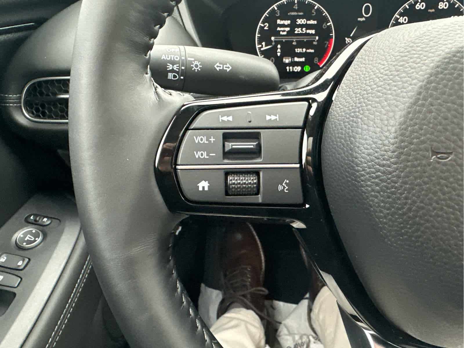 New 2026 Honda HR-V EX-L image 27