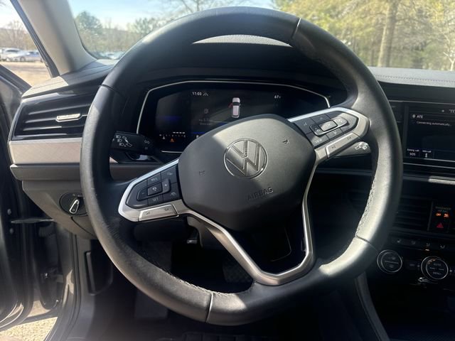 Used 2024 Volkswagen Jetta SE FWD image 14